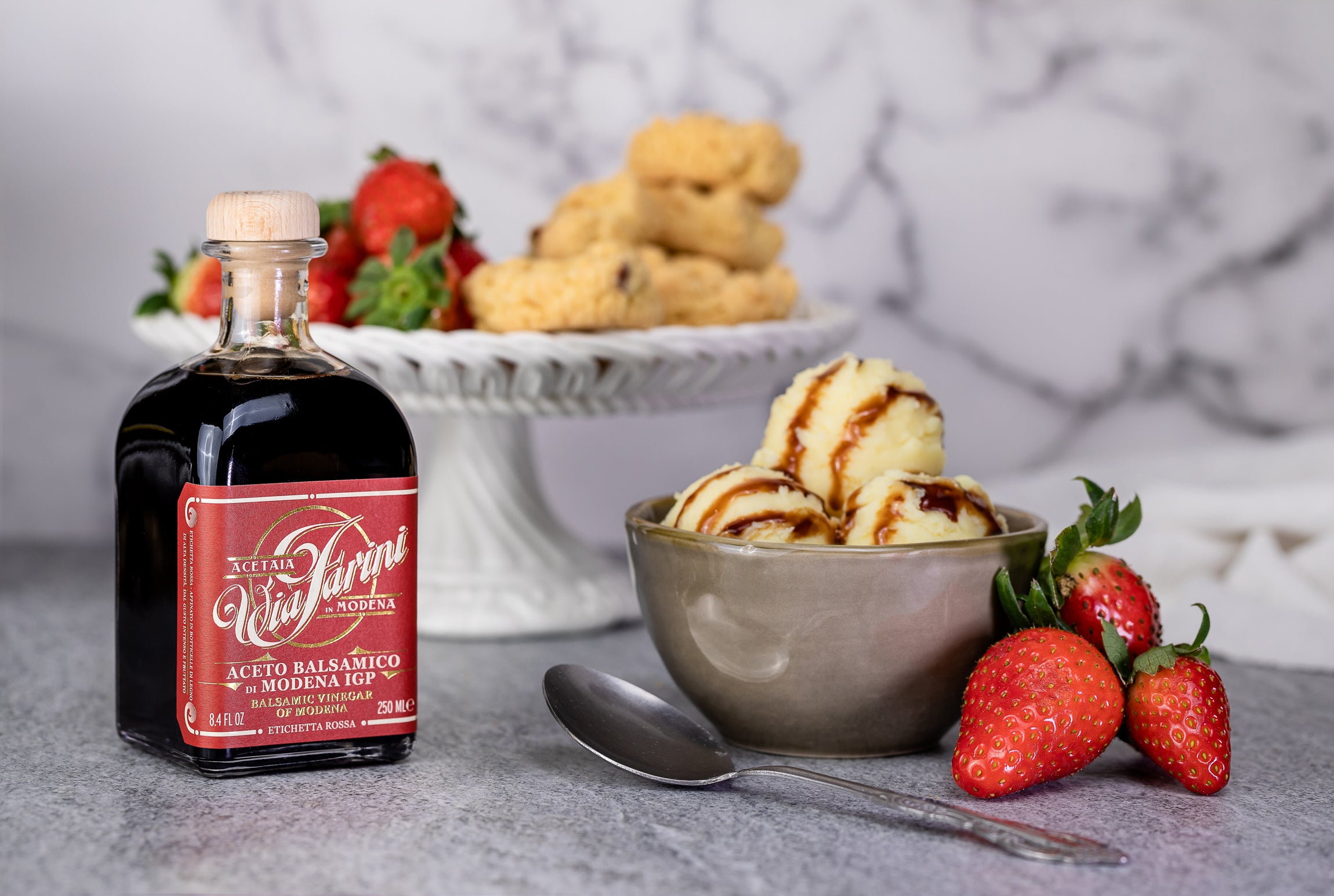 Via Farini Balsamic Vinegar of Modena - Red Label - Image 3